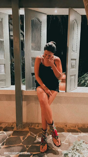 Megha Gupta feet photo thumbnail