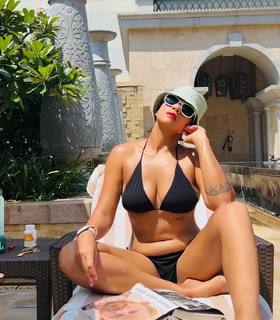 Megha Gupta feet photo thumbnail