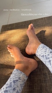 Megha Gupta feet photo thumbnail
