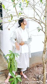 Megha Gupta feet photo thumbnail