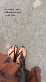 Megha Gupta feet photo thumbnail