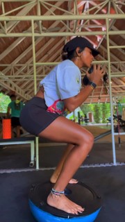 Megha Gupta feet photo thumbnail