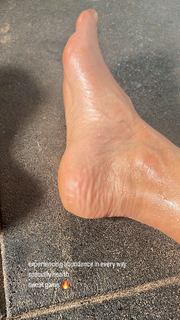 Megha Gupta feet photo thumbnail