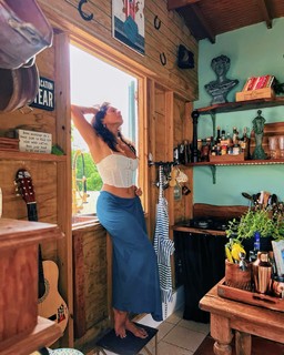 Megha Gupta feet photo thumbnail