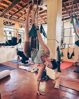 Megha Gupta feet photo thumbnail