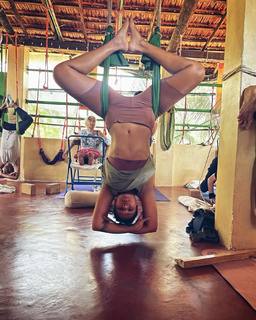 Megha Gupta feet photo thumbnail