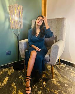 Megha Gupta feet photo thumbnail