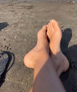 Megha Gupta feet photo thumbnail