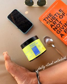 Megha Gupta feet photo thumbnail