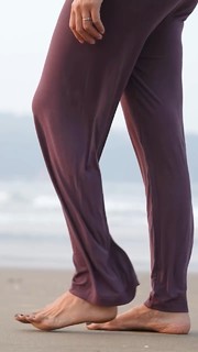 Megha Gupta feet photo thumbnail