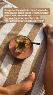 Megha Gupta feet photo thumbnail