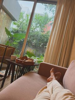 Megha Gupta feet photo thumbnail