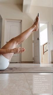 Megha Gupta feet photo thumbnail