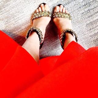 Meghan Markle feet photo thumbnail