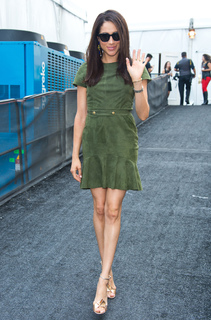 Meghan Markle feet photo thumbnail