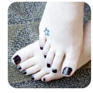 Meghan McCain feet photo thumbnail