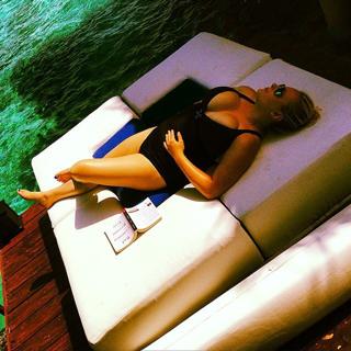 Meghan McCain feet photo thumbnail