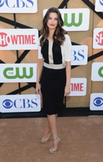 Meghan Ory feet photo thumbnail