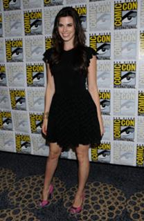 Meghan Ory feet photo thumbnail