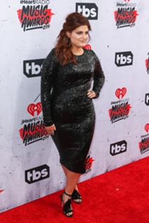 Meghan Trainor feet photo thumbnail