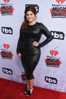 Meghan Trainor feet photo thumbnail