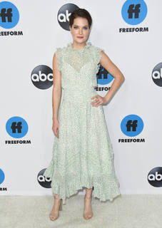 Meghann Fahy feet photo thumbnail