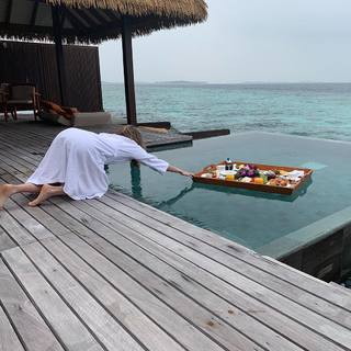 Meghann Fahy feet photo thumbnail