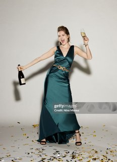 Meghann Fahy feet photo thumbnail