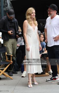 Meghann Fahy feet photo thumbnail