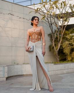 Meghna Kaur feet photo 4