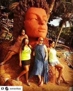 Meghna Naidu feet photo 5