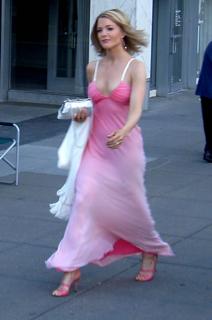Megyn Kelly feet photo thumbnail