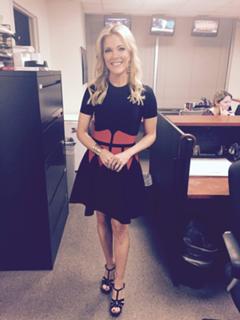 Megyn Kelly feet photo thumbnail