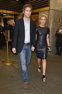 Megyn Kelly feet photo thumbnail