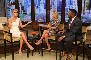 Megyn Kelly feet photo thumbnail