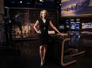 Megyn Kelly feet photo thumbnail