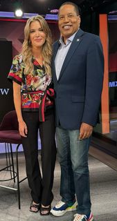 Megyn Kelly feet photo thumbnail