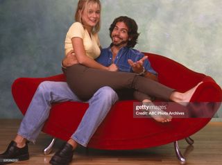 Megyn Price feet photo 9