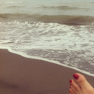 Mehraveh Sharifinia feet photo 11