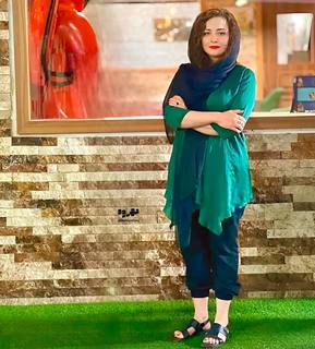 Mehraveh Sharifinia feet photo 8