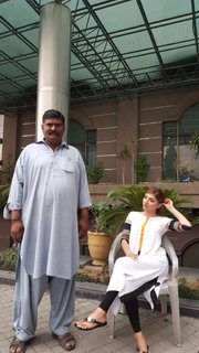 Mehreen Baig feet photo 4