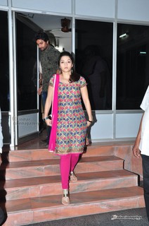 Mehreen Pirzada feet photo 15