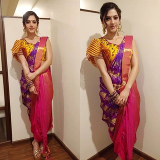 Mehreen Pirzada feet photo 11