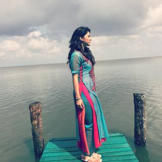 Mehreen Pirzada feet photo 7