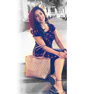 Mehreen Pirzada feet photo 12