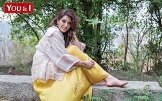 Mehreen Pirzada feet photo 14