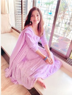 Mehreen Pirzada feet photo 7