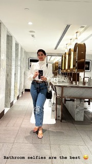 Mehreen Pirzada feet photo 16