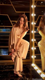 Mehreen Pirzada feet photo 16