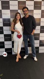Mehreen Pirzada feet photo 5